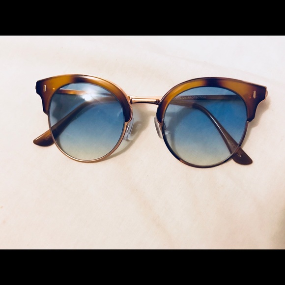 Francesca's Collections Accessories - Sunglasses by Francesca’s (Blue-Colored Lens)